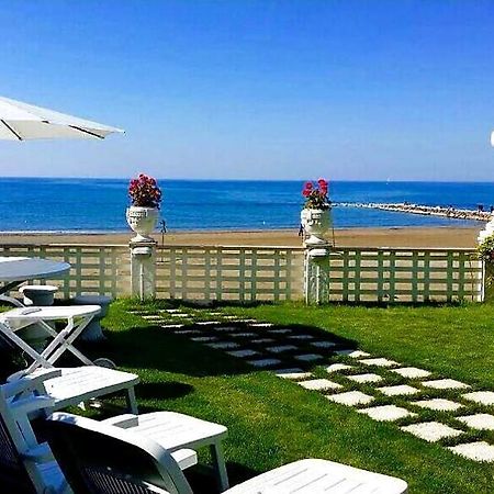 Вілла Casa Isa Неттуно Екстер'єр фото